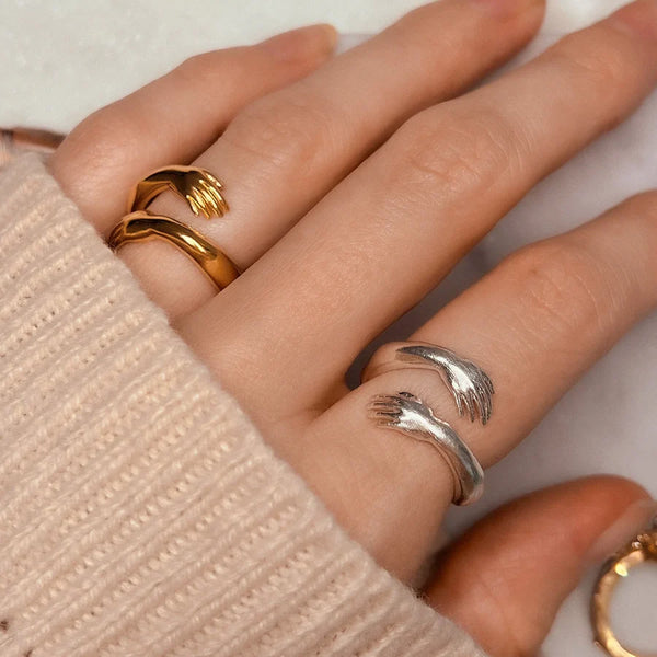 Hug Ring